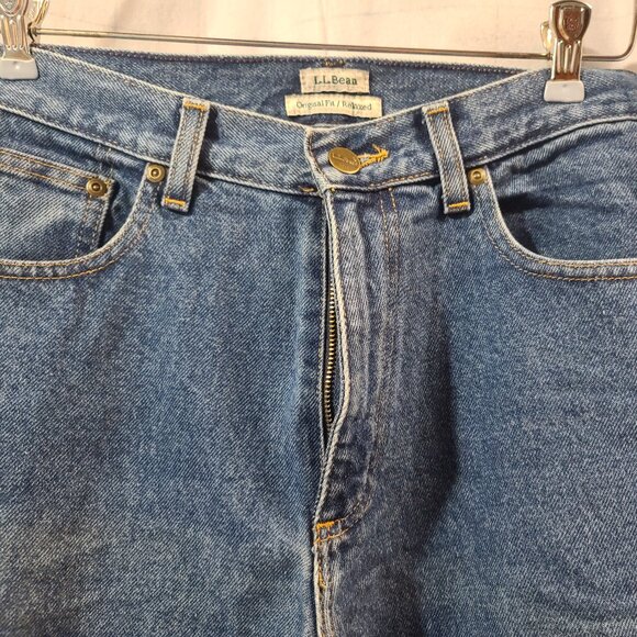 LL Bean Ladies Blue Jeans. Size 6 Original Fit/Relaxed - Picture 3 of 11